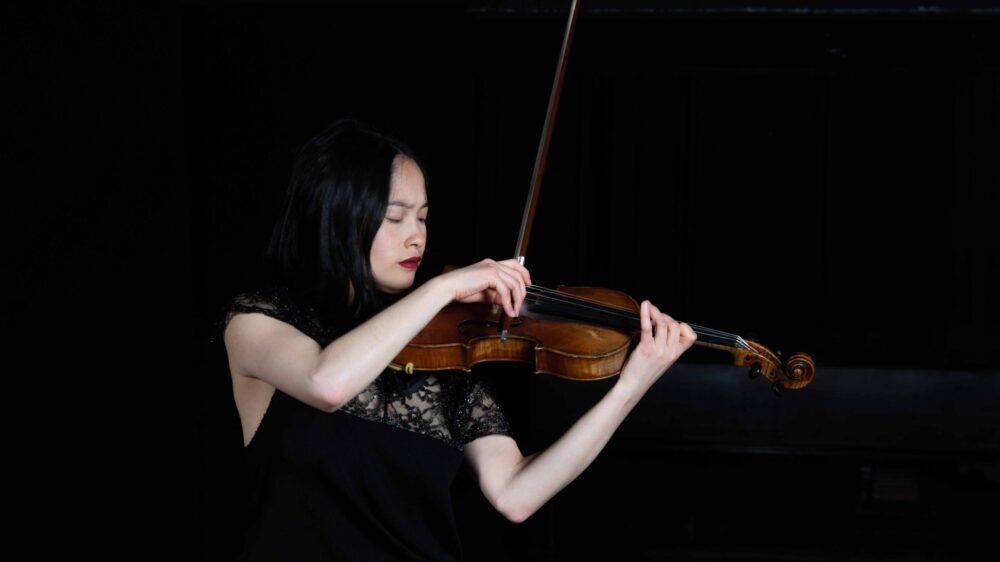 Iris-Scialom-©-Ferrante-Ferranti-16-scaled